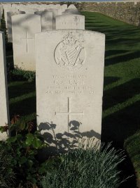 Grand-Seraucourt British Cemetery - Self, G A J