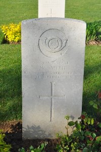 Grand-Seraucourt British Cemetery - Smith, W