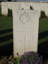 Grand-Seraucourt British Cemetery - Sylvester, T