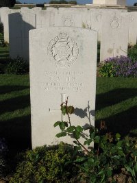 Grand-Seraucourt British Cemetery - Tew, Ernest Alfred