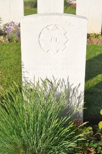 Grand-Seraucourt British Cemetery - Thornton, W