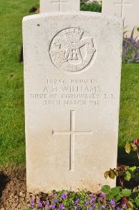 Grand-Seraucourt British Cemetery - Williams, A H