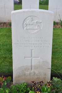 Grand-Seraucourt British Cemetery - Williamson, A H