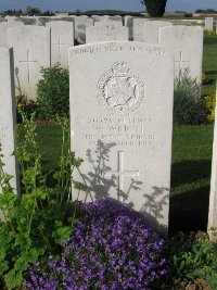 Grand-Seraucourt British Cemetery - Wright, W