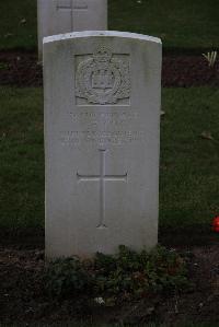 Hermies British Cemetery - Cox, S E