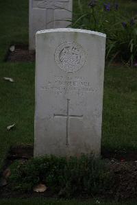 Hermies British Cemetery - Crombie, E