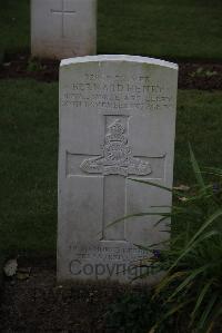 Hermies British Cemetery - Henry, Bernard