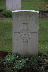 Hermies British Cemetery - MacRae, J A