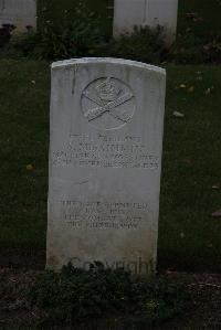 Hermies British Cemetery - Miskimmin, S