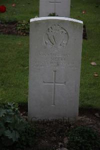 Hermies British Cemetery - Neill, James