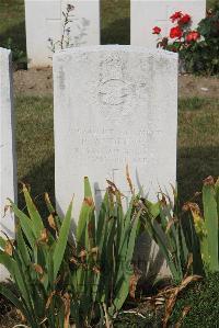 Les Baraques Military Cemetery Sangatte - Andrews, P