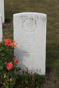 Les Baraques Military Cemetery Sangatte - Atkinson, Isaac