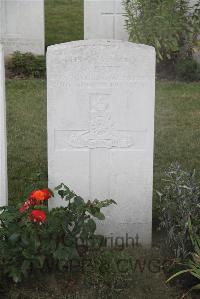 Les Baraques Military Cemetery Sangatte - Batt, William