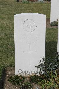 Les Baraques Military Cemetery Sangatte - Benjamin, William Thomas