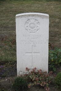 Les Baraques Military Cemetery Sangatte - Price, Thomas Charles