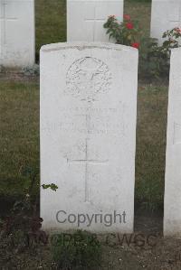 Les Baraques Military Cemetery Sangatte - Purves, W