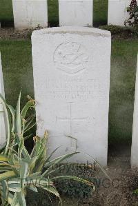 Les Baraques Military Cemetery Sangatte - Reeves, Charles