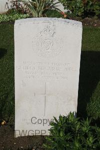 Les Baraques Military Cemetery Sangatte - Restell, George Edgar