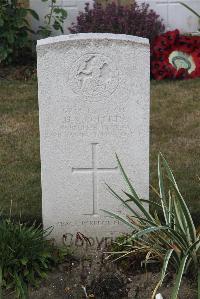 Les Baraques Military Cemetery Sangatte - Roberts, Hedley Vicars