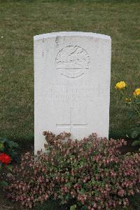 Les Baraques Military Cemetery Sangatte - Rowe, Gilbert James Burbery