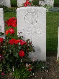 Les Baraques Military Cemetery Sangatte - Russell, William Goodfellow