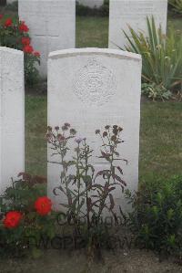 Les Baraques Military Cemetery Sangatte - Saunders, William John