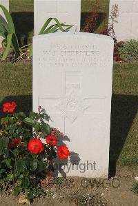 Les Baraques Military Cemetery Sangatte - Shepherd, William John