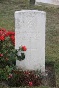 Les Baraques Military Cemetery Sangatte - Smith, E