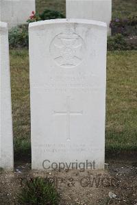 Les Baraques Military Cemetery Sangatte - Smith, Frederick Thomas