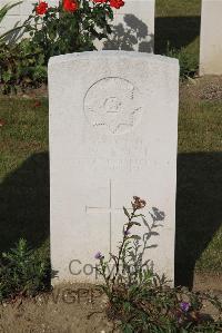 Les Baraques Military Cemetery Sangatte - Snaith, S W