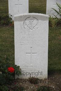 Les Baraques Military Cemetery Sangatte - Stead, Geoffrey Henry