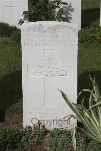 Les Baraques Military Cemetery Sangatte - Strevens, William Henry Noel