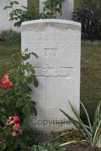 Les Baraques Military Cemetery Sangatte - Tester, A