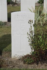 Les Baraques Military Cemetery Sangatte - Turnbull, Thomas Borthwick