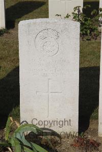 Les Baraques Military Cemetery Sangatte - Webb, W