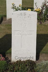 Les Baraques Military Cemetery Sangatte - Whyte, P J