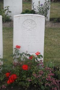 Les Baraques Military Cemetery Sangatte - Wilson, Henry