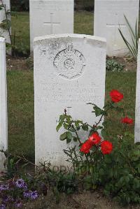 Les Baraques Military Cemetery Sangatte - Woodard, William George Edwin