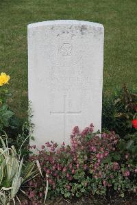 Les Baraques Military Cemetery Sangatte - Woodford, G