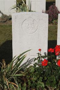 Les Baraques Military Cemetery Sangatte - Wray, A