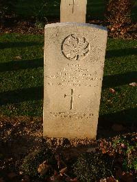 Bretteville Sur Laize Canadian War Cemetery - Anyon, Thomas Doherty