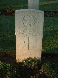 Bretteville Sur Laize Canadian War Cemetery - Arseneault, Edmond