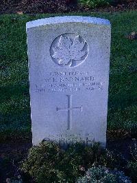 Bretteville Sur Laize Canadian War Cemetery - Barnard, Wallace Ernest