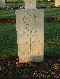 Bretteville Sur Laize Canadian War Cemetery - Beasley, Henry Percy