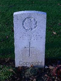 Bretteville Sur Laize Canadian War Cemetery - Bouchard, Louis Joseph