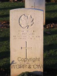 Bretteville Sur Laize Canadian War Cemetery - Bourque, Douglas Joseph