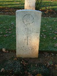 Bretteville Sur Laize Canadian War Cemetery - Braaten, Lester Lorian