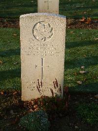 Bretteville Sur Laize Canadian War Cemetery - Brewster, Donald Verdun