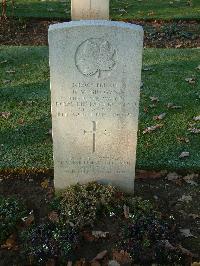 Bretteville Sur Laize Canadian War Cemetery - Brown, Robert M.