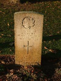 Bretteville Sur Laize Canadian War Cemetery - Combe, Murray Robert